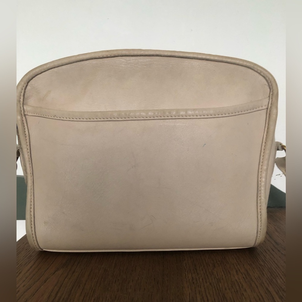 Coach | Vtg Metropolis Shoulder Bag in Bone / Cream
